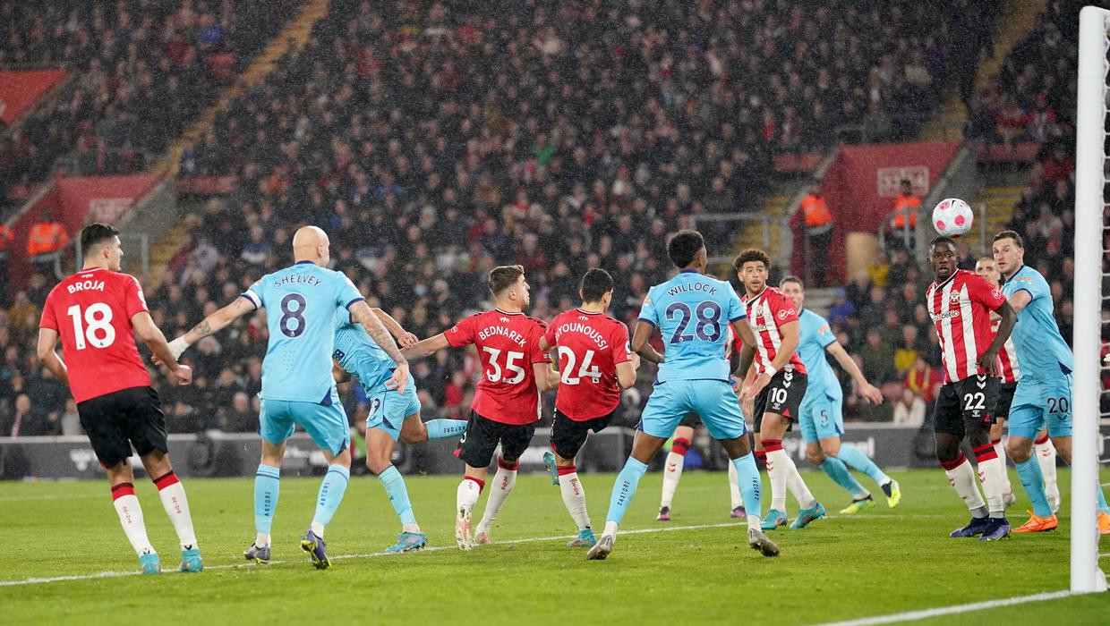 Cả hai đội đều đã ghi bàn trong bốn trong số sáu cuộc gặp gỡ gần nhất giữa Southampton và Newcastle