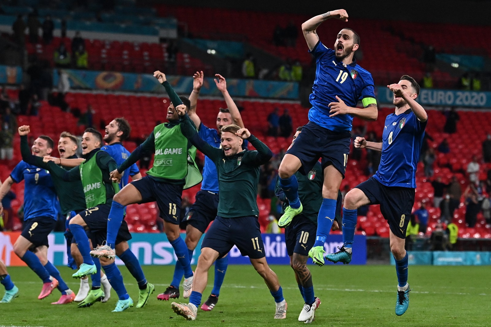 Các chàng trai áo thiên thanh Ý được đặt niềm tin giành chiến thắng trước tuyển Tây Ban Nha /// AFP 